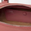Amazona 23 kort veske i skinnende kalveskinn Amazona 23 kort veske i skinnende kalveskinn