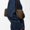 Amazona 31 kort veske i kornet nubuck Amazona 31 kort veske i kornet nubuck