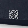 Anagram Continental-lommebok i kalveskinn med pebble-struktur