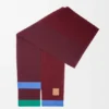 Asymmetrisk skjerf i ull Asymmetrisk skjerf i ull
