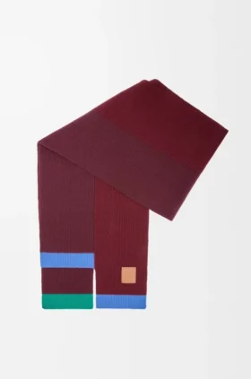 Asymmetrisk skjerf i ull