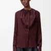 Bluse i silke Bluse i silke