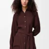 Bluse i silke med belte Bluse i silke med belte