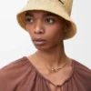 Bucket-hatt i raffia Bucket-hatt i raffia
