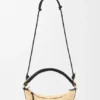 Cala Miniveske i klassisk kalveskinn og raffia Cala Miniveske i klassisk kalveskinn og raffia