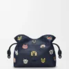 «Cats» medium Flamenco-clutch i brodert denim «Cats» medium Flamenco-clutch i brodert denim