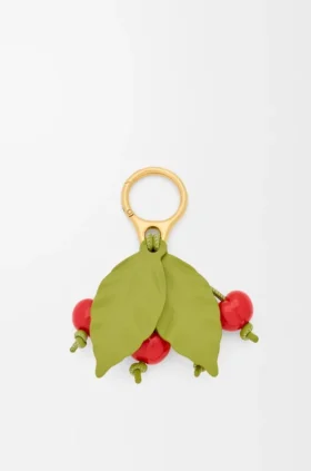 Cherry-smykke i klassisk kalveskinn