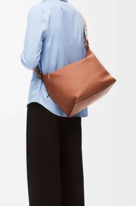 Cubi Crossbody-veske i mykt, glatt kalveskinn og jacquard