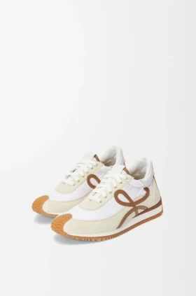Flow Runner 2.0 i nylon og semsket skinn