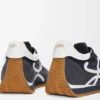 Flow Runner 2.0 i nylon og semsket skinn Flow Runner 2.0 i nylon og semsket skinn