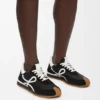 Flow Runner i nylon og semsket skinn Flow Runner i nylon og semsket skinn