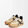 Flow Runner i nylon og semsket skinn Flow Runner i nylon og semsket skinn