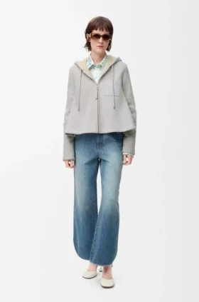 Jakke med hette i shearling