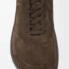 Jambo-sneakers i kalveskinn i semsket skinn