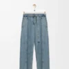 Jeans med belte i denim Jeans med belte i denim