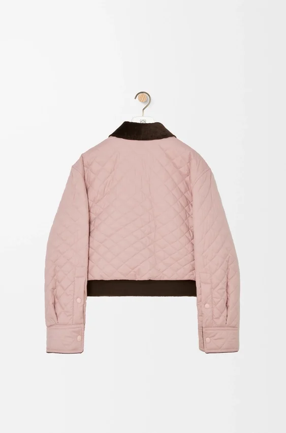 Kort jakke i teknisk stoff Kort jakke i teknisk stoff