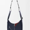 Layered Hammock Flip-veske i klassisk kalveskinn Layered Hammock Flip-veske i klassisk kalveskinn