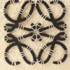 Liten Anagram-kurv i iraca-palme og kalveskinn Liten Anagram-kurv i iraca-palme og kalveskinn