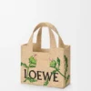 Liten Loewe Font Tote i raffia Liten Loewe Font Tote i raffia