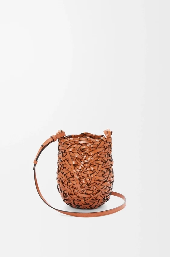Liten Nest Basket-veske i kalveskinn Liten Nest Basket-veske i kalveskinn