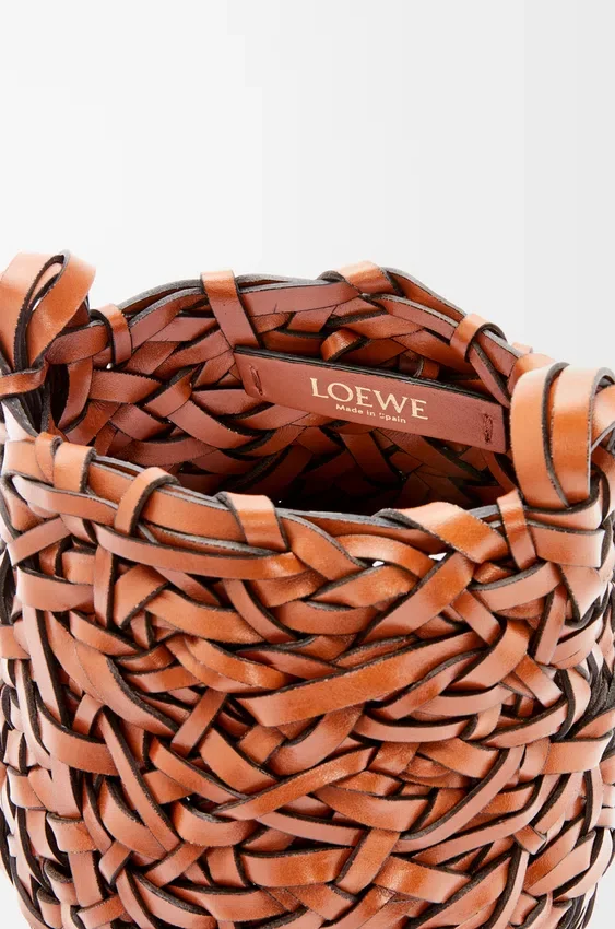 Liten Nest Basket-veske i kalveskinn Liten Nest Basket-veske i kalveskinn