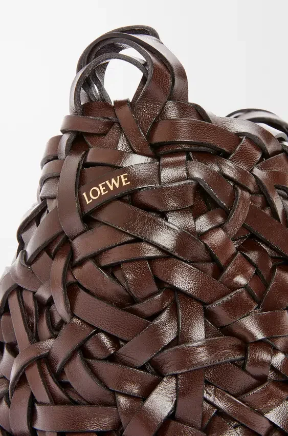 Liten Nest Basket-veske i kalveskinn Liten Nest Basket-veske i kalveskinn