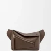 Liten Puzzle Bumbag i kornet kalveskinn Liten Puzzle Bumbag i kornet kalveskinn
