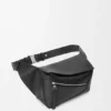 Liten Puzzle Bumbag i kornet kalveskinn Liten Puzzle Bumbag i kornet kalveskinn