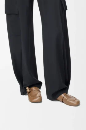 Loafer med toggle-detalj i skinnende, glatt kalveskinn