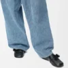 Loafer med toggle-detalj i skinnende, glatt kalveskinn Loafer med toggle-detalj i skinnende, glatt kalveskinn