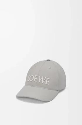 Loewe-cap i lerret