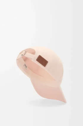 Loewe-cap i lerret