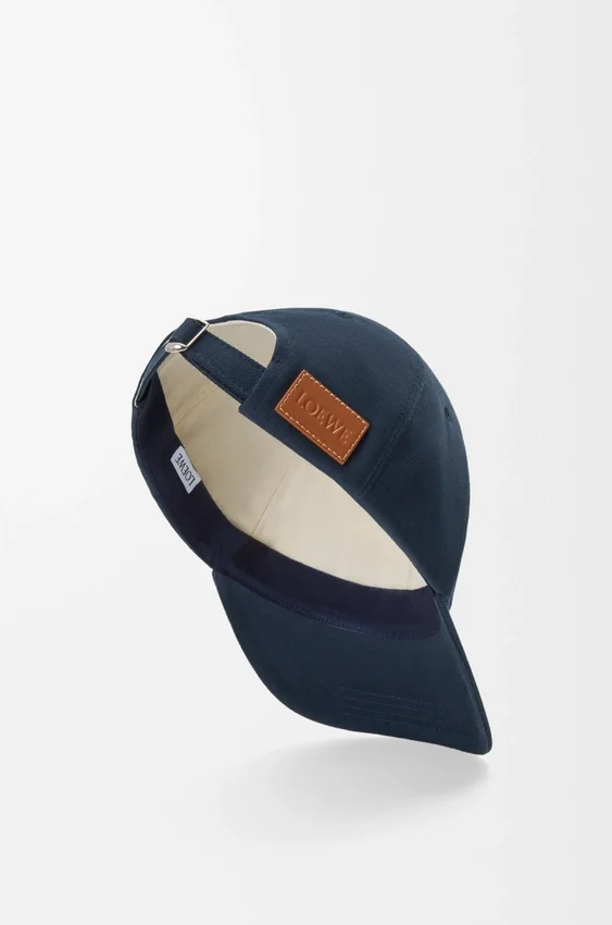 Loewe-cap i lerret Loewe-cap i lerret