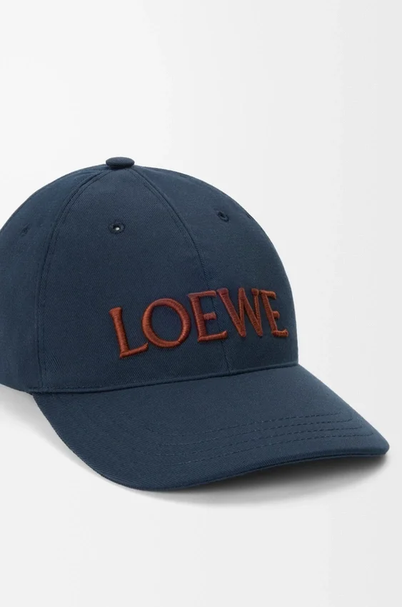 Loewe-cap i lerret Loewe-cap i lerret