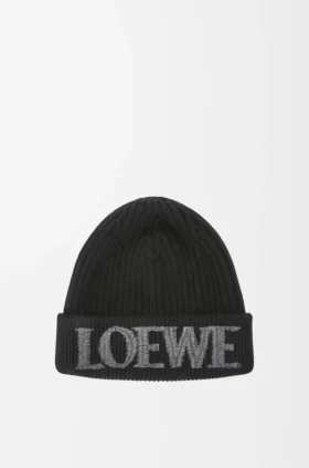 Loewe-lue i ull