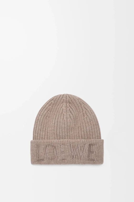 Loewe-lue i ull Loewe-lue i ull
