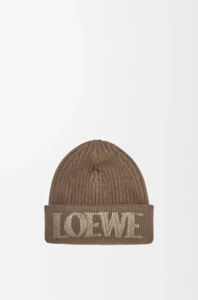 Loewe-lue i ull