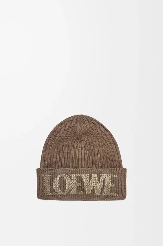 Loewe-lue i ull Loewe-lue i ull