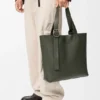 Loop Zipped Tote-vesker i mykt, kornet kalveskinn Loop Zipped Tote-vesker i mykt, kornet kalveskinn