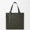 Loop Zipped Tote-vesker i mykt, kornet kalveskinn Loop Zipped Tote-vesker i mykt, kornet kalveskinn