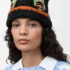 Lue i en blanding av ull, alpakka og mohair Lue i en blanding av ull, alpakka og mohair