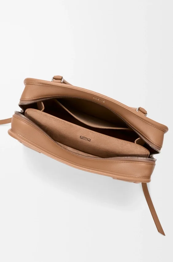 Medium Amazona 180-veske i mykt kalveskinn Medium Amazona 180-veske i mykt kalveskinn