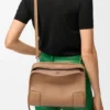 Medium Amazona 180-veske i mykt kalveskinn Medium Amazona 180-veske i mykt kalveskinn