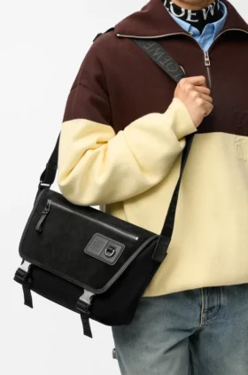 Medium Flex Messenger i lerret og semsket skinn