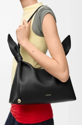 Medium Scarf Bag i glatt kalveskinn