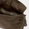 Mellomstor Flamenco-clutch i kornet nubuck