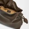 Mellomstor Flamenco-clutch i nappa-kalveskinn