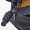 Mellomstor Flamenco-clutch i nappa-kalveskinn