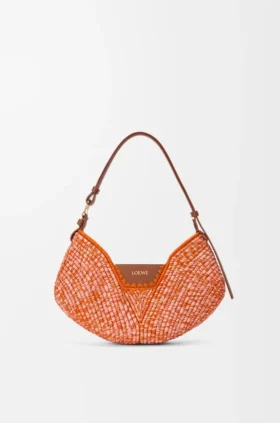 Mellomstor loewe Swing-veske i raffia og kalveskinn
