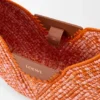 Mellomstor loewe Swing-veske i raffia og kalveskinn Mellomstor loewe Swing-veske i raffia og kalveskinn